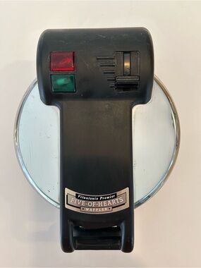 Vitantonio Five-Of-Hearts Waffler Electric Waffle Maker - Chrome